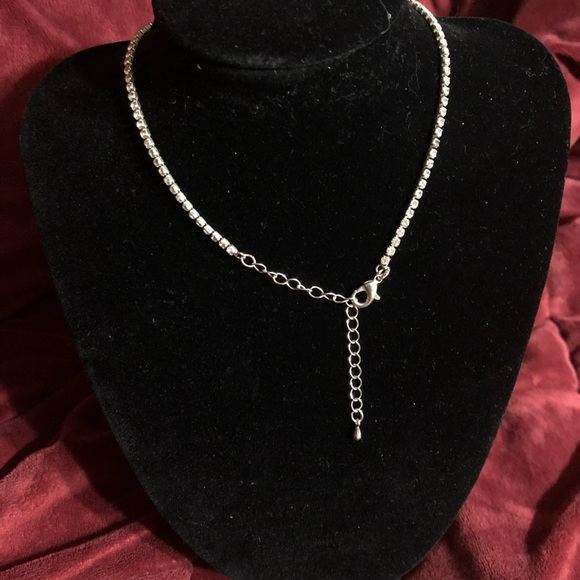 💝Beautiful Crystal Rhinestone Necklace!!💝 - Picture 5 of 5